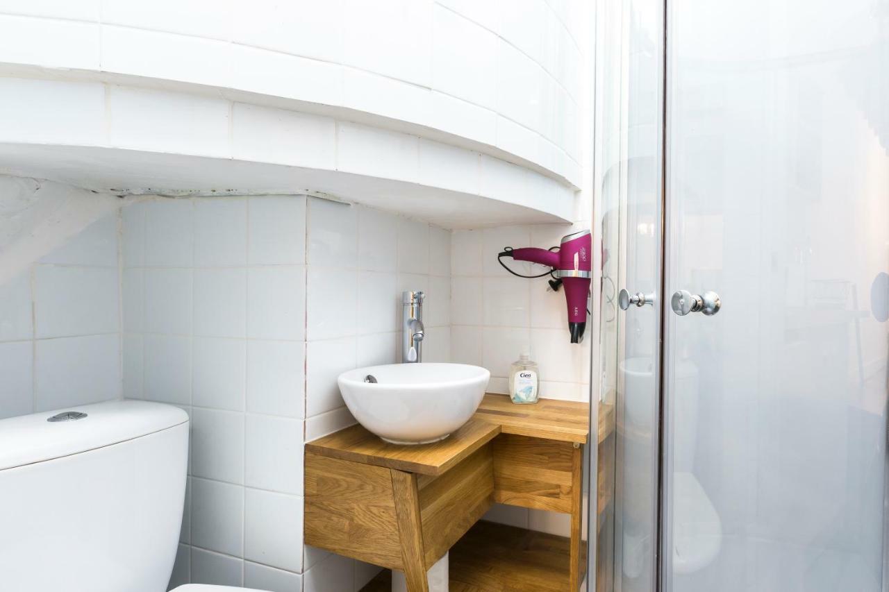 Appartement Charming 20M² Near Le Marais à Paris Extérieur photo